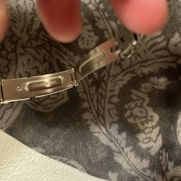 Skagen silver watch with saworkian gemstones. New - Picture 8 of 9